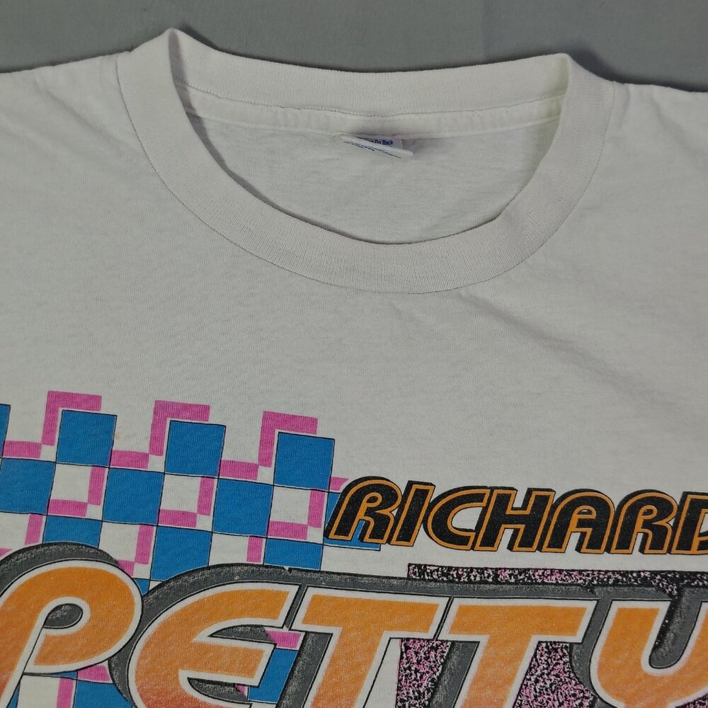 VINTAGE Richard Petty NASCAR T-Shirt White Logo 7 Big Graphic Retro - Picture 7 of 13